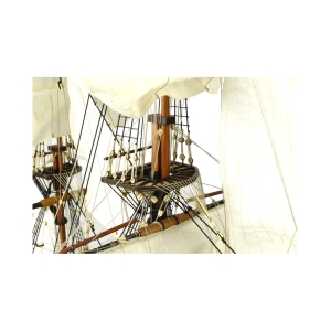 Artesania Latina 22520 - HMS Endeavour