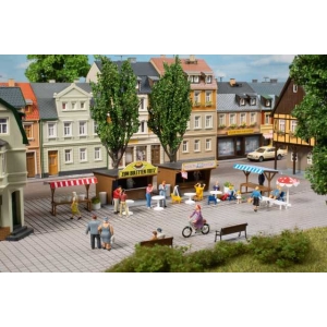 Auhagen 11352 - Stragany i budki handlowe