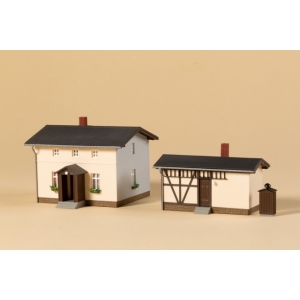 Auhagen 13347 - Domek drużnika z budynkami gospodarczymi