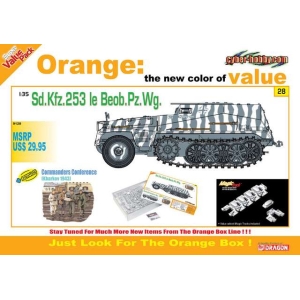 Dragon 9128 - Sd.Kfz.253 le Beob. Pz.Wg. + Commander Conference Figure Set (Orange)