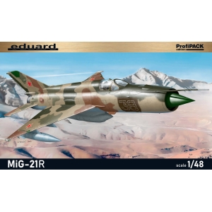 Eduard 8238 - MiG-21R ProfiPack Edition