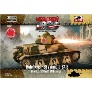 First to Fight PL1939-115 - Hotchkiss H38 z armatą SA18
