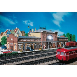 Faller 110115 - Dworzec Mittelstadt
