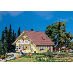 Faller 130397 - Dom Familia