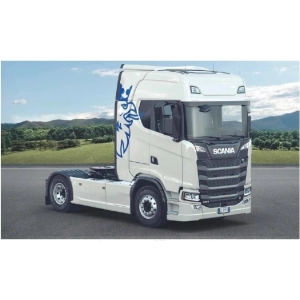Italeri 3965 - Scania 770S V8 “White Cab”
