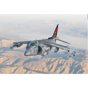 Italeri 90193 - AV-8B Harrier II