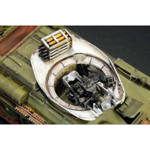 Italeri 6545 - T-34/85 Zavod 183 Mod. 1944