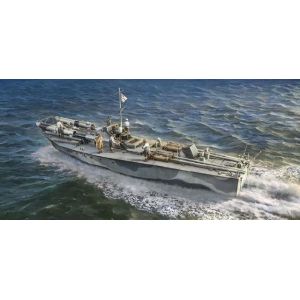 Italeri 5624 - Vosper 74 Torpedo Boat with crew