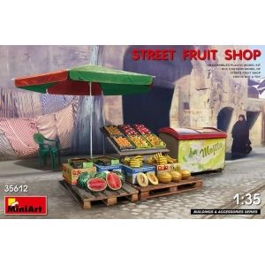MiniArt 35612 - STREET FRUIT SHOP