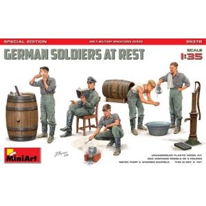 MiniArt 35378 - German Soldiers at Rest Special Edition