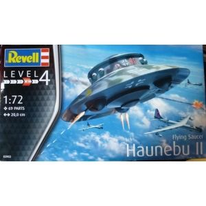 Revell 03903 - Flying Saucer Haunebu II