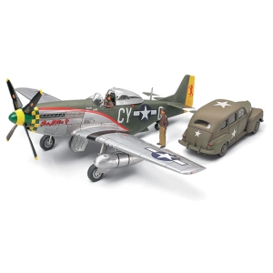 Tamiya 89732 - N.A. P51-D Mustang and Staff Car