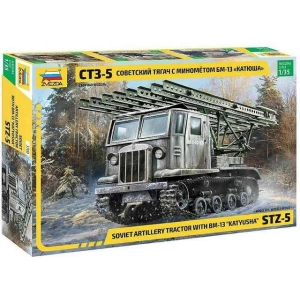 Zvezda 3700 - STZ-5 with BM-13 "Katyusha"