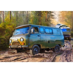 Zvezda 3644 -  UAZ 3909 Russian military van