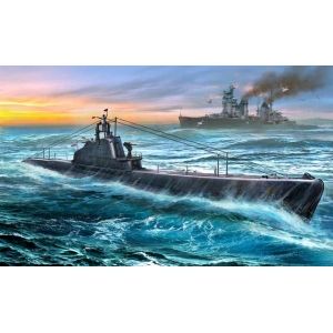 Zvezda 9041 - Soviet WWII “Shchuka” class submarine