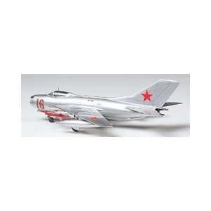 Tamiya 61609 - MiG-19 Farmer-E
