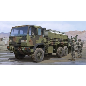 Trumpeter 01007 - M1083 FMTV Standard Cargo Truck
