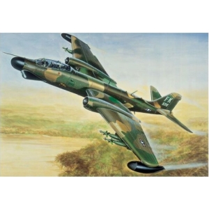 Italeri 0174 - B-57G NIGHT HAWK