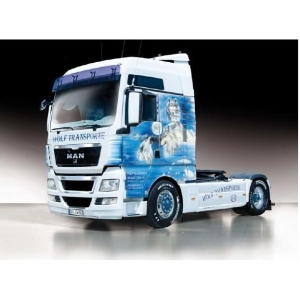 Italeri 3921 - MAN TGX XXL “WOLF TRANSPORTE”