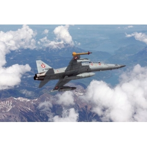 Italeri 1382 - F-5 F Tiger ll