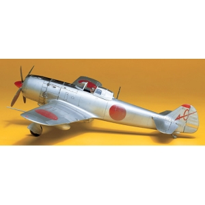 Tamiya 61013 - Nakajima Ki-84-Ia Hayate (Frank)