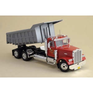 Italeri 3783 - Freightliner Heavy Dumper Truck