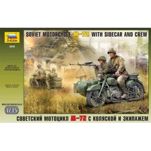 Zvezda 3639 - Soviet WWII motorcycle M-72 with sidecar and crew