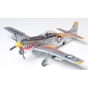 Tamiya 61044 - North American F-51D Mustang™ Korean War