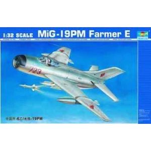 Trumpeter 02209 - MiG-19PM Farmer E/CHN F-6B