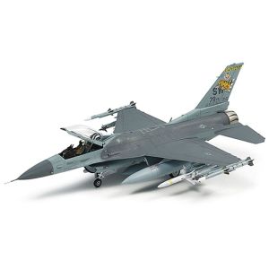 Tamiya 60788 - F-16CJ (Block50) Fighting Falcon w/Full Equipment